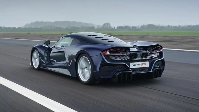 v8引擎车都什么车，v8引擎什么意思（有史以来最强悍的15辆V8发动机汽车）