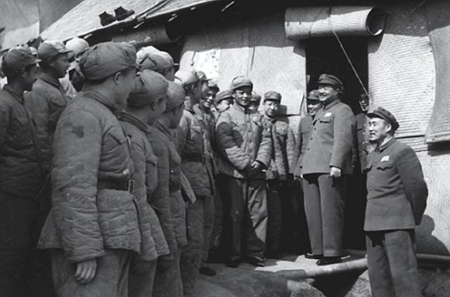 洪湖赤卫队贺英个人资料，1933年贺龙姐姐遇害