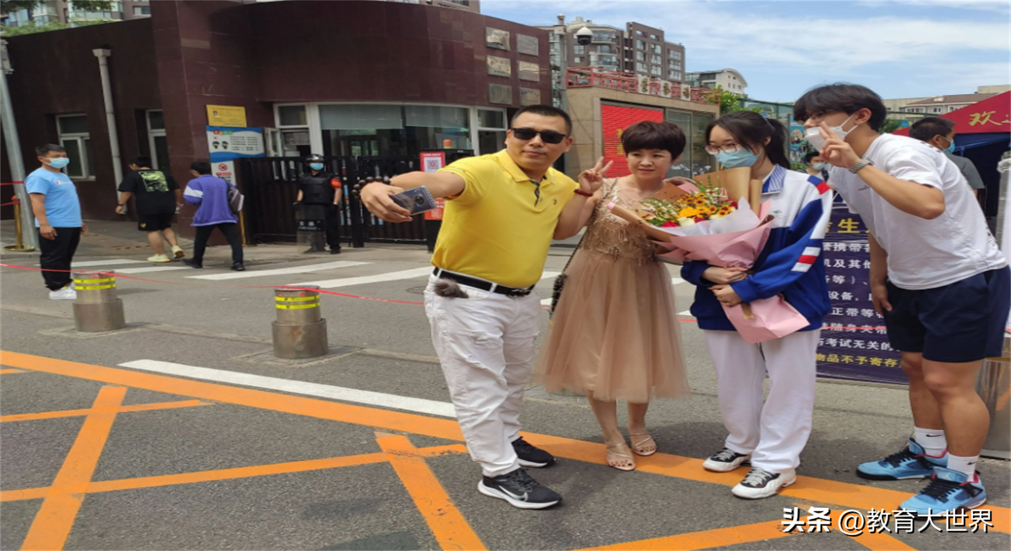 本科大学（全国1200余所本科院校）