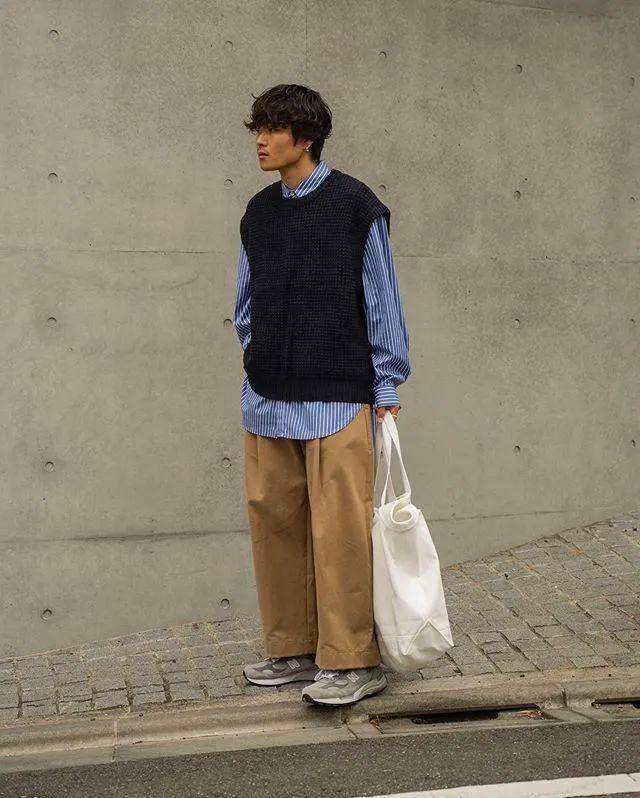 男生锁骨短肩窄，肩窄、腿细的偏瘦男生