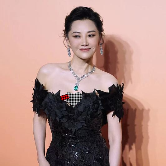 “排骨精”靠边站，丰腴美人才是真绝色，这10位女星美炸了
