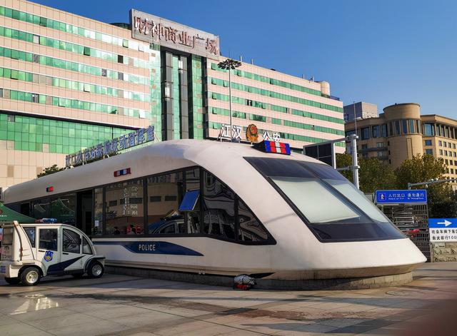 武汉火车站图片，2021年华中师范大学武汉传媒学院录取通知书查询入口_什么时候收到及发放时间（坐拥超洋气火车站黄金位置）