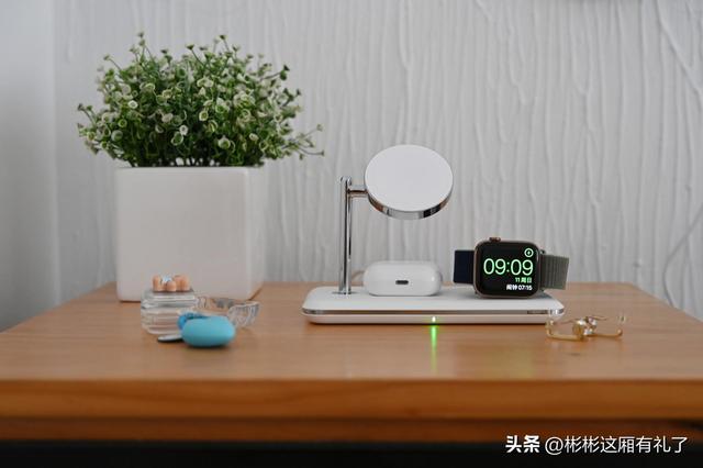 苹果官网充电器，我们一般在苹果官网买哪种充电器（苹果三件套3合1绿联充电器评测分享）