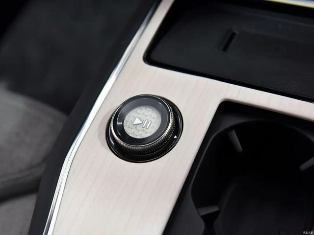 volvo是什么牌子的车，volvo是什么档次的车（沃尔沃的新旗舰SUV）