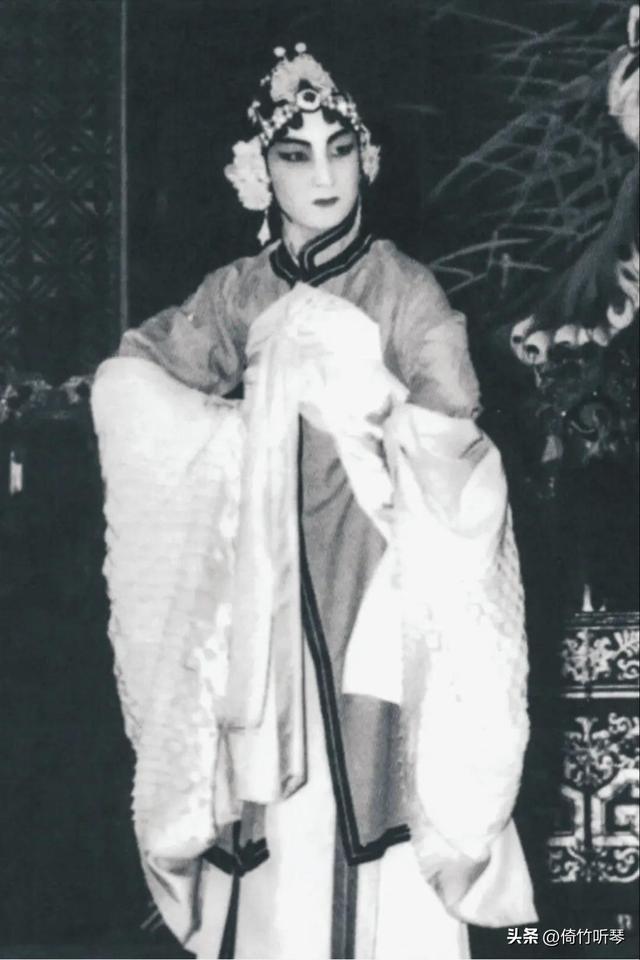 杜近芳现代京剧艺术欣赏，杜近芳“十大名剧”掠影