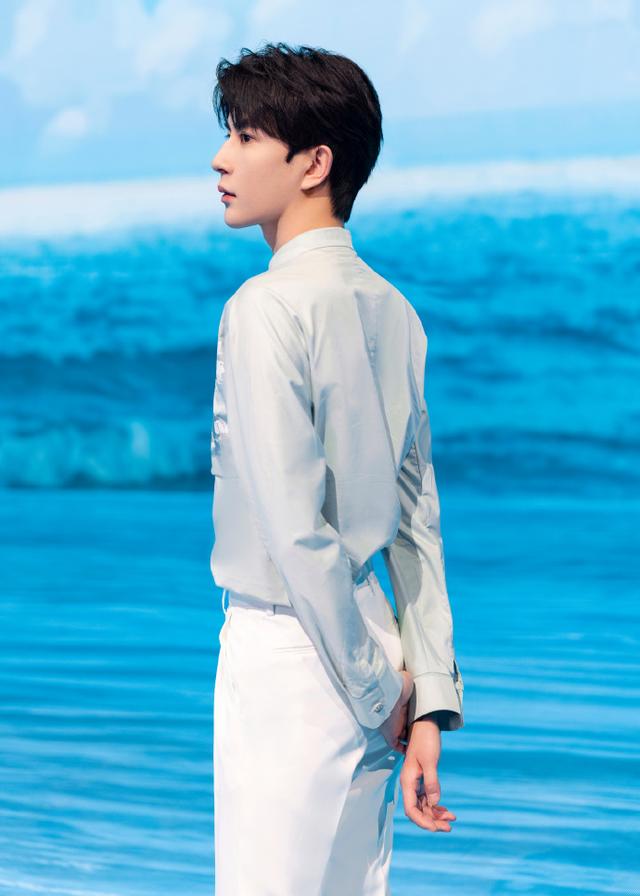 于朦胧,于朦胧个人资料(8.21美图:迪丽热巴)_犇涌向乾