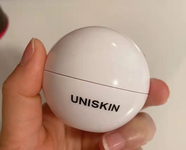 比较好的保湿眼霜排行榜 保湿眼霜哪个牌子好用，比较好的保湿眼霜排行榜（这4款公认好用的眼霜）