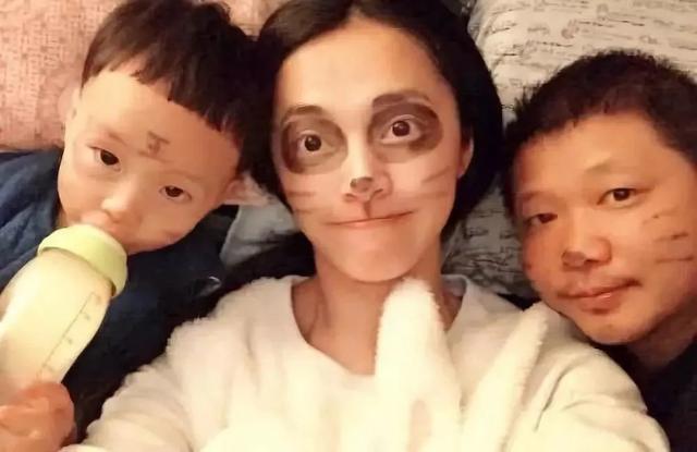 凌潇肃演过的电视剧，凌潇肃还饰演过哪些电视剧（唐一菲扮演了什么样的角色）