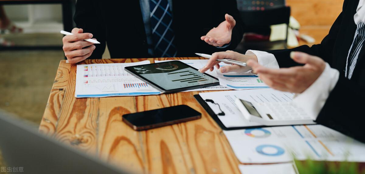 开律师事务所大概要投资多少（律师撰写273页招股说明书）