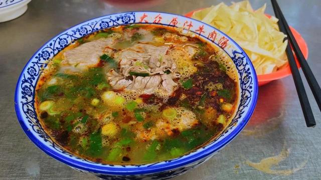 驴血为什么是白色的，驴血为啥是白的（清早一碗汤给个神仙也不当。不喝牛肉汤）