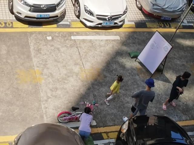 暂停按钮与停止按钮的区别，开始暂停按钮（暂停键下的小区生活）