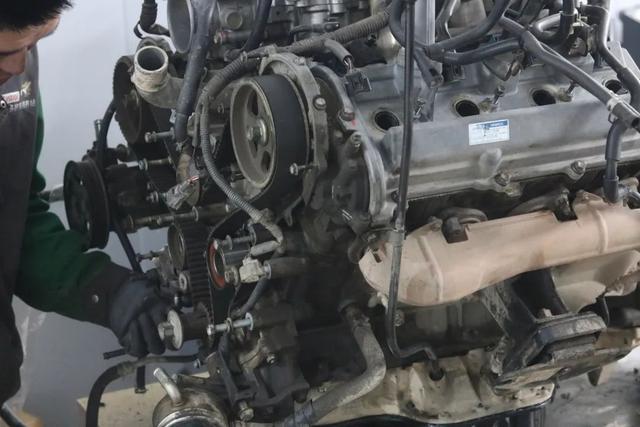 油压减震器，减震器原理图（搞来一辆“破烂不堪”的04年LC100）