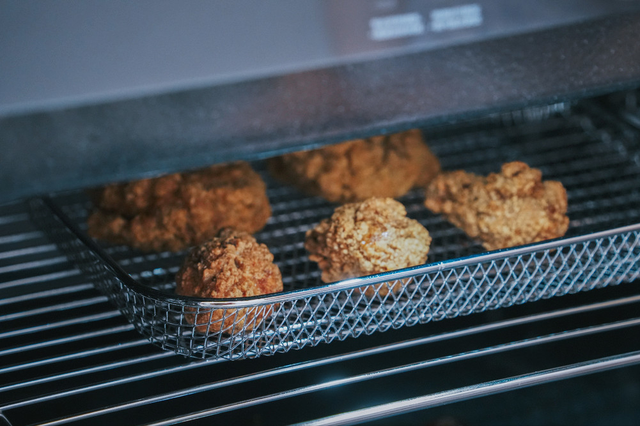 美的电烤箱怎么用，美的烤箱怎么用（美的D5微蒸烤炸一体机使用分享）