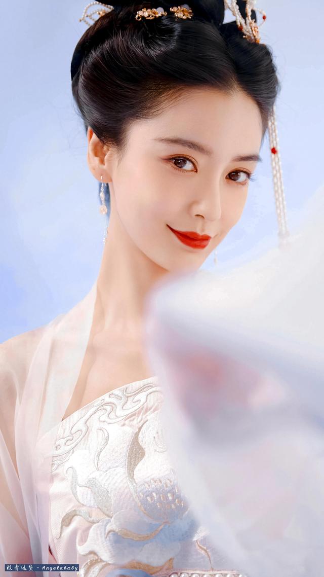 杨颖，微信头像，杨颖（angelababy中秋嫦娥玉兔大片）