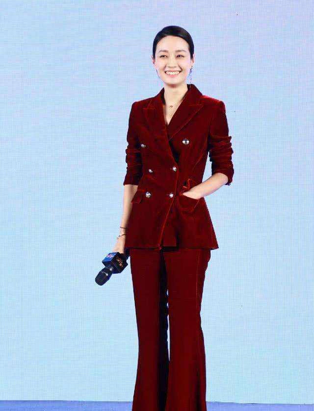 四季型人色彩测试详细，秋季型人适合哪种色系（记住暖黄皮适合的6种服饰用色）