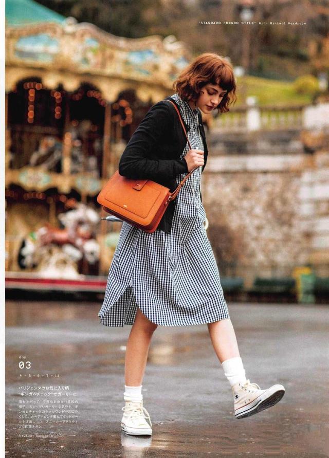 高帮帆布鞋怎么搭配,高帮帆布鞋怎么搭配衣服女(建议女生都备上一双"