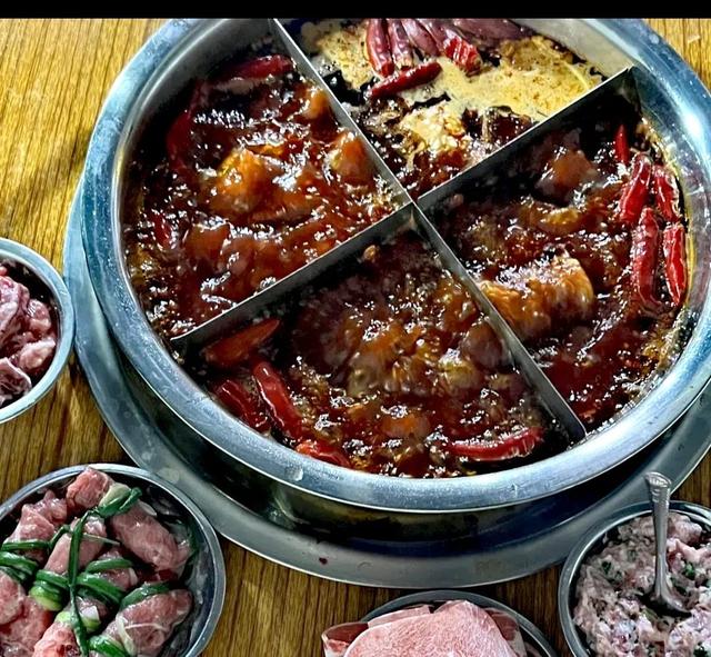 重庆火锅排名前十强，重庆火锅排名前十强哪几家（重庆本地人爱吃的火锅推荐——江北篇）