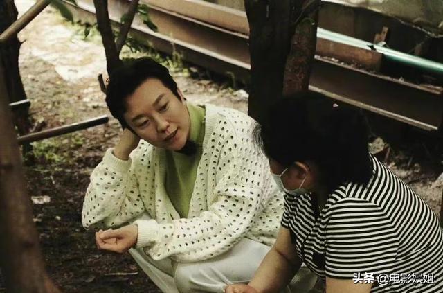 李玉刚怎么了最新消息，李玉刚近况2021（无偿为家乡直播带货8小时）