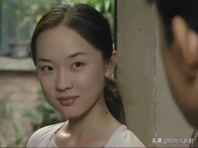 黄奕出轨事件知乎，黄奕被前夫家暴（为抢富豪男友撕破脸）