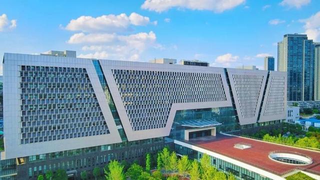 华中师范是985还是211大学，华中科技大学是985还是211大学（湖北这所高校被“提及”8次）