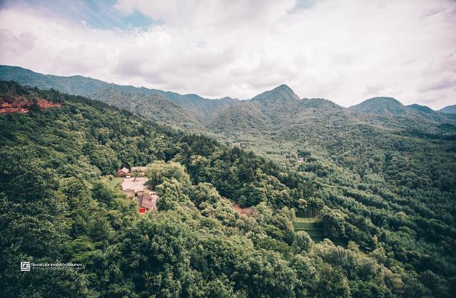 世界最险的山在哪，世界上最危险的山是哪座山（90度垂直崖壁险过悬空寺）