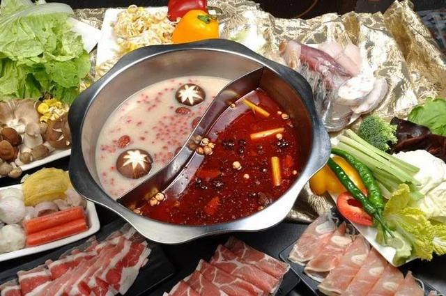 牛肉的嘌呤含量高吗，牛肉中的嘌呤含量高吗（高嘌呤的食物排行榜）