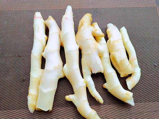 腌嫩生姜的正确做法，如何腌制嫩生姜（96岁老奶奶告诉你4个小窍门）