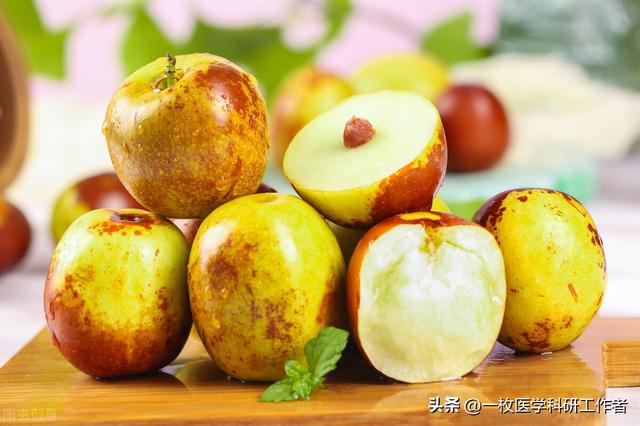 冬枣的功能与作用，冬枣的功效与作用（小小的身体蕴含丰富的营养和能量）