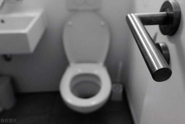 抽水马桶的安装方法及注意事项，抽水马桶进水阀安装（马桶安装注意事项）