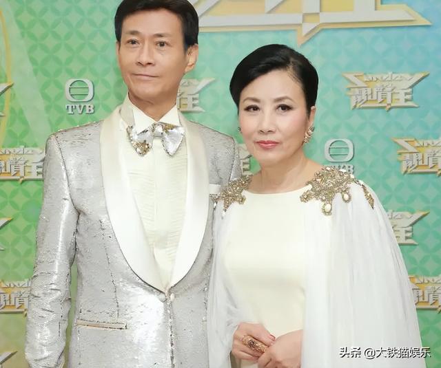 8对经典荧幕情侣再同框，美人还是那些美人，少年已成胖大叔？