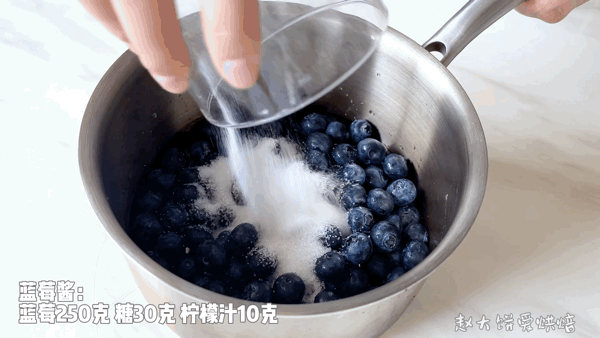 早餐小面包制作方法，早餐小面包制作方法步骤（面包入门必学）