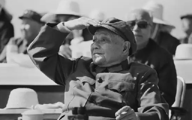 精兵简政的精是什么意思，精兵简政的精是什么意思字典上的解释（邓小平向全世界宣布裁军百万）