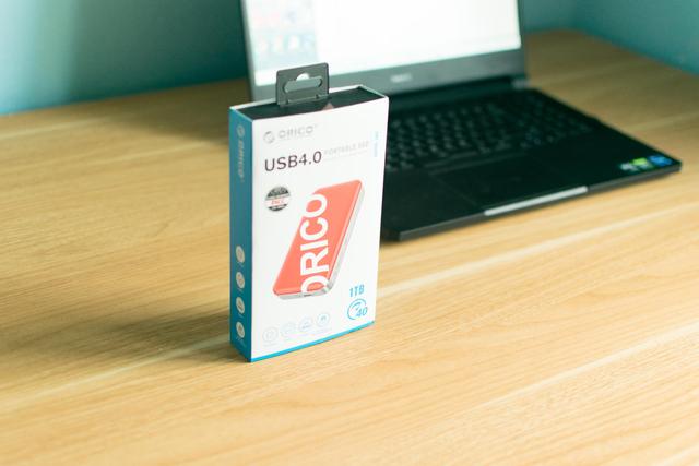 笔记本固态硬盘怎么选，怎么挑选笔记本电脑固态硬盘（用比内置硬盘还快的移动固态硬盘）