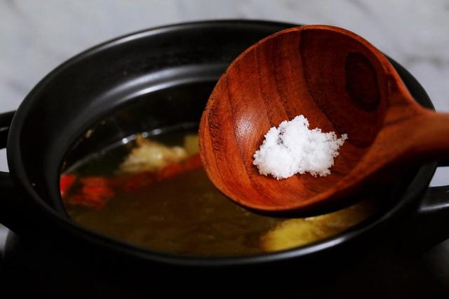 猴头菇的家常做法，猴头菇的家常做法有哪些（超好喝的猴头菇排骨汤）