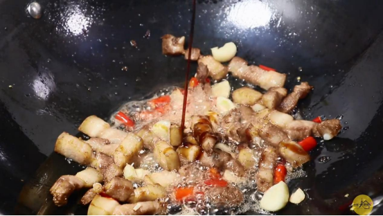 黄瓜炒肉怎么做，肉片炒黄瓜怎么做好吃（技巧和秘诀都教给你）