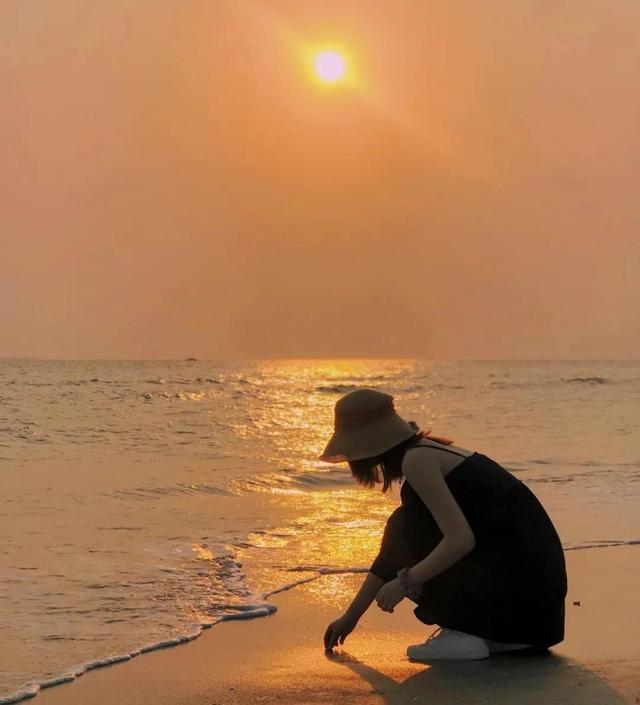 聊天回复技巧软件，怎么聊天找话题（和人聊天不知怎么回复）