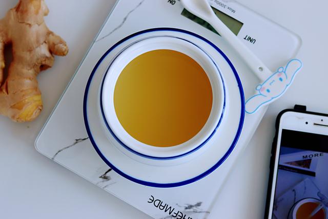 姜水蜂蜜做法，姜蜂蜜水的做法（姜和蜂蜜就能解决）