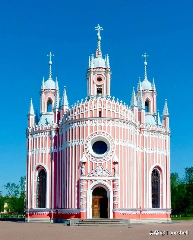 世界上最大的教堂，世界上最大的教堂是什么（圣彼得堡最美丽的教堂）