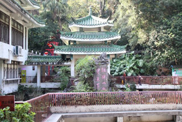 广西桂林叠彩山，一个爬山登顶赏景的好地方