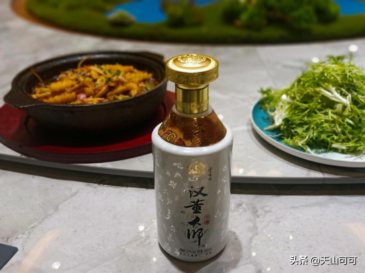 送男生什么花比较好，送男友花选什么花好（过年送礼别只会送烟茶糖）