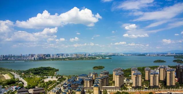 岳阳市是哪个省，君山是哪个省的城市（岳阳，全国Ⅱ型大城市）