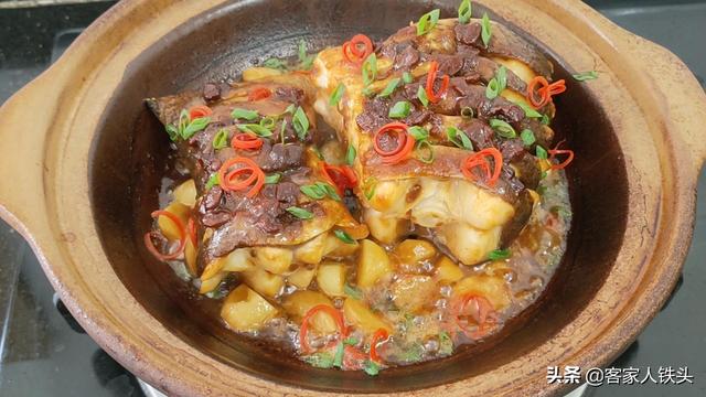 鲟鱼怎么做好吃，冷水鲟鱼怎么做好吃（5块钱焗一锅下饭鱼）