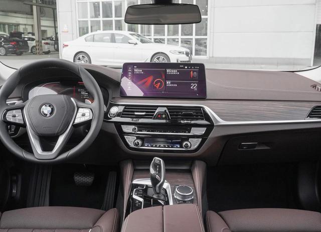 宝马525li报价的简单介绍，宝马525Li价格。（39万提了辆宝马525LI）