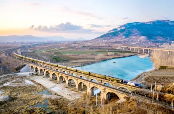 泰山好玩吗，泰山旅游攻略（此生不老，必去泰山）