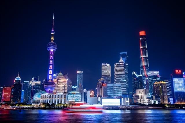 yn是什么牌子，1799元国产全画幅自动对焦镜头