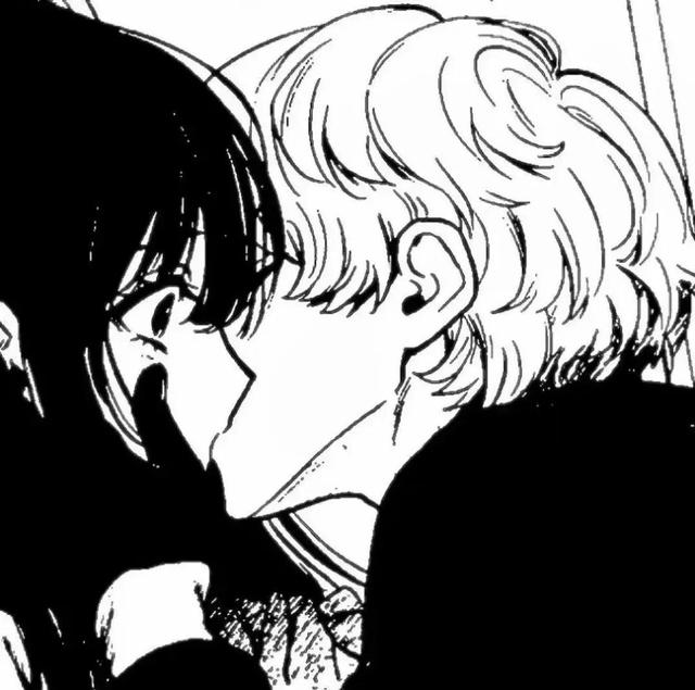 黑白日系情侣头像，日系黑白情头微信（超好看的动漫情侣黑白头像）