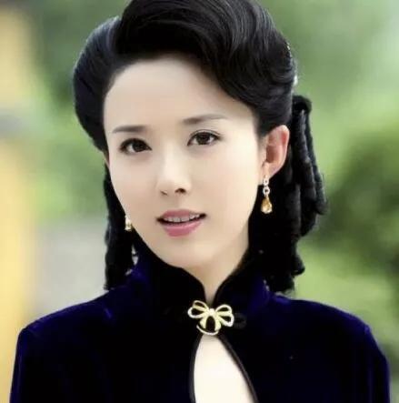 颜丹晨个人资料，颜丹晨个简介（颜丹晨，几张绝美照片）