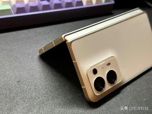 oppon3拍照效果，潜望镜+哈苏电影镜头