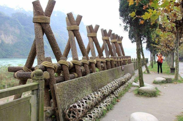 都江堰的作用，李冰主持建造都江堰的作用（都江堰被称为千年奇迹）