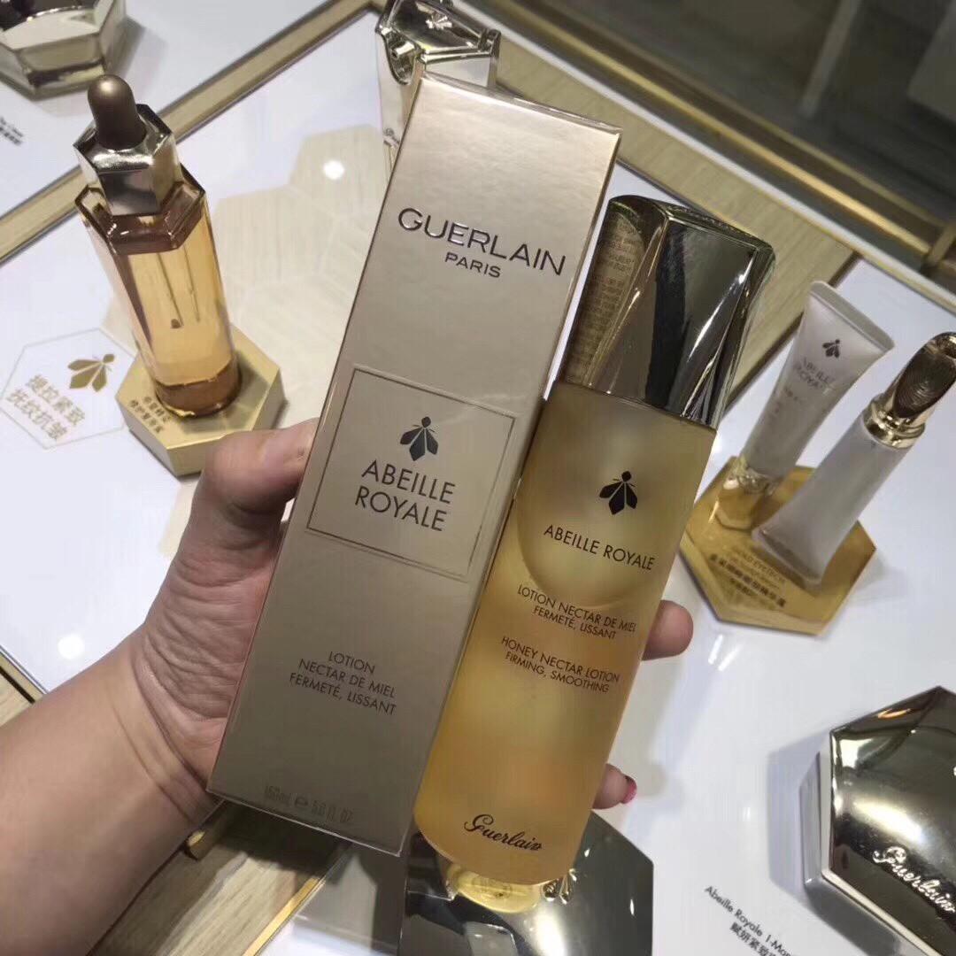 几款好用的保湿抗皱面霜，保湿抗皱护肤品哪个牌子好（值得无限回购的5款“保湿水”推荐）